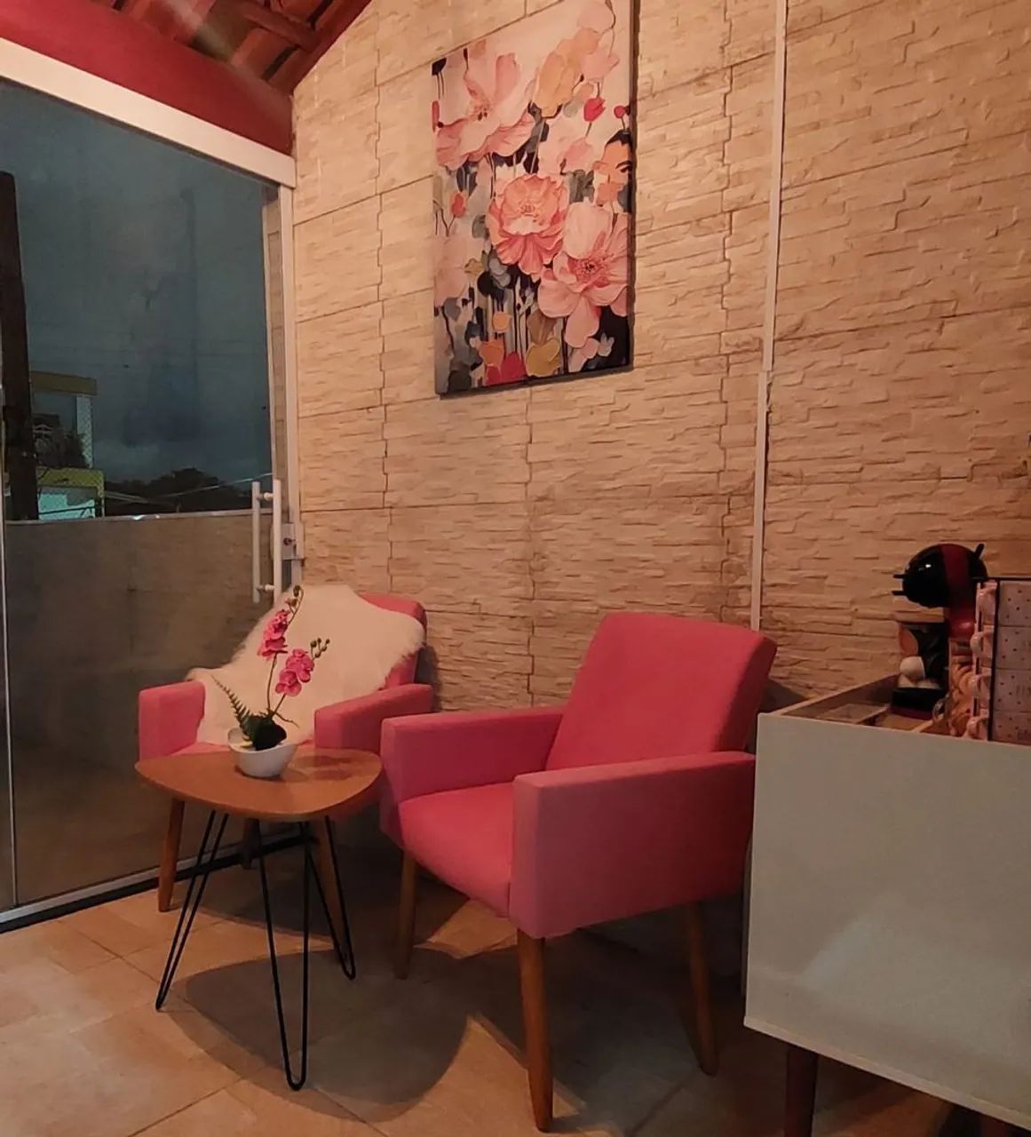 Poltronas Rosa - Elegância e Conforto - Foto 2