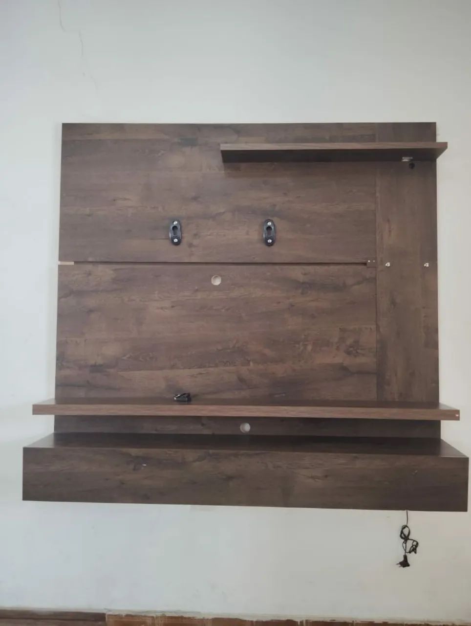 Painel de TV Suspenso em Madeira 