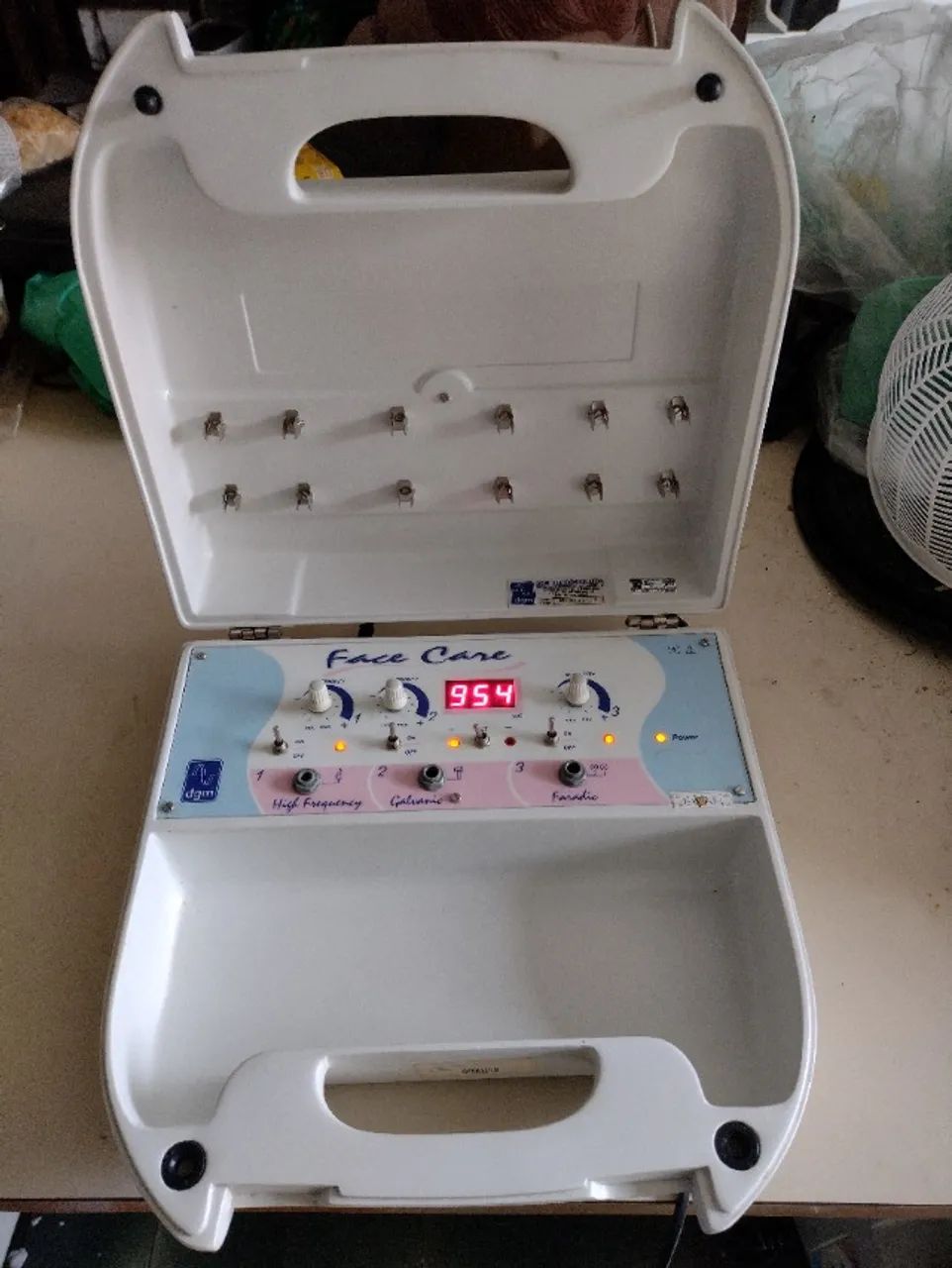Maleta DGM alta frequencia liftron Faradic- usada