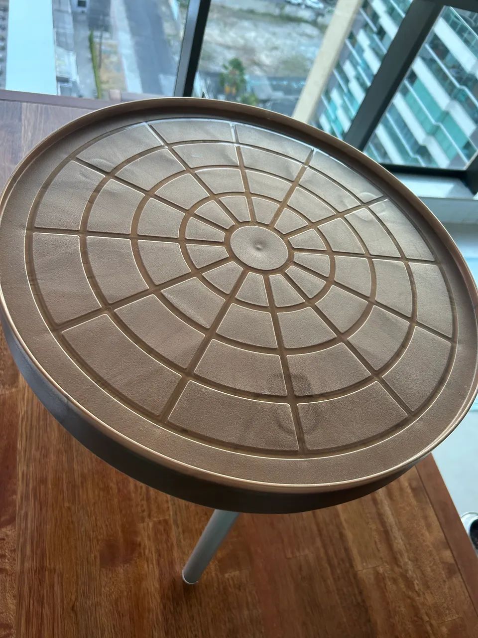 Side table64317062991874120