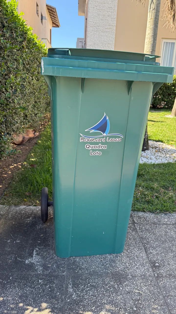 Lixeira Grande 120L