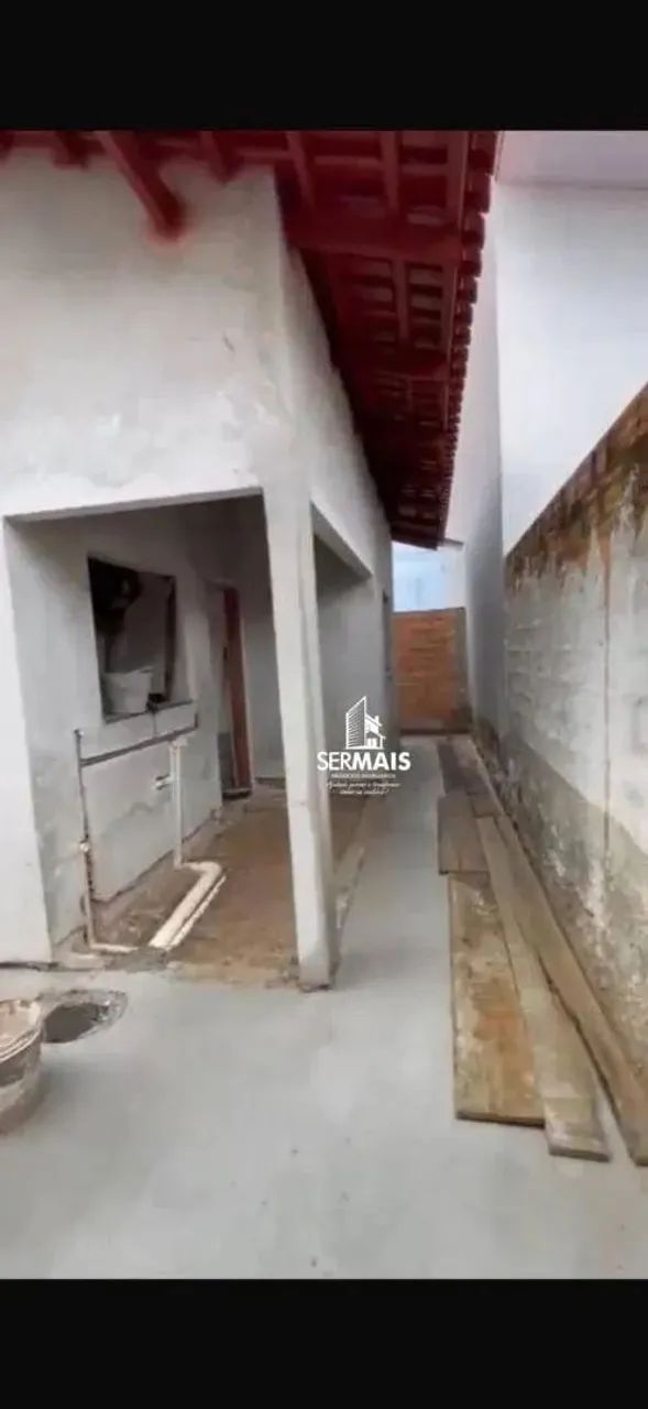móvel localizado no bairro Copas Verdes, 3 ruas atrás do mercado Celupi. Investimento de R