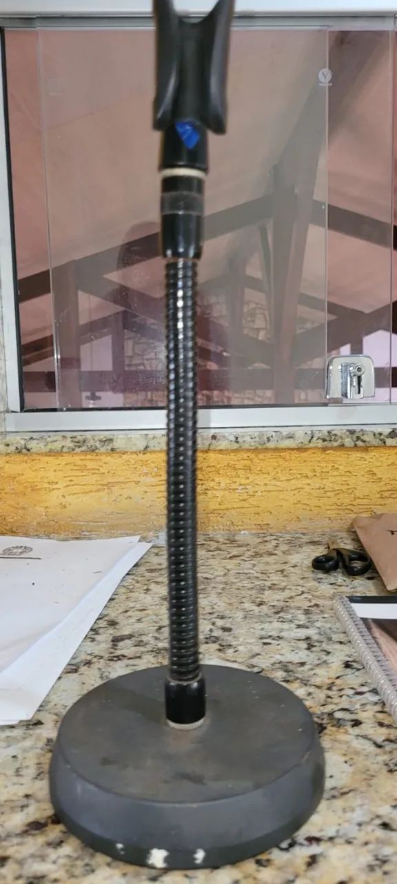 Suporte de mesa para microfone