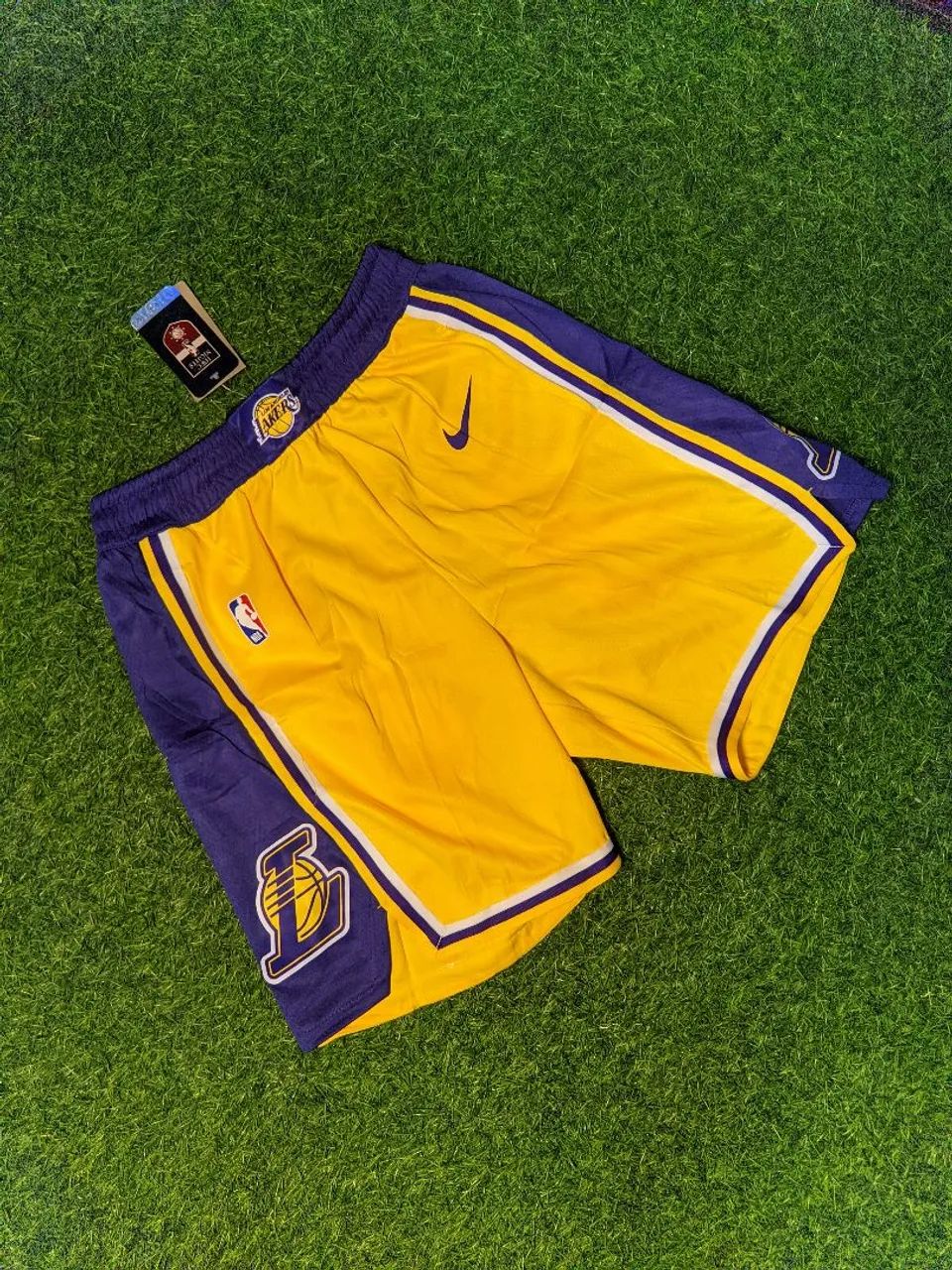Short Los Angeles Lakers 