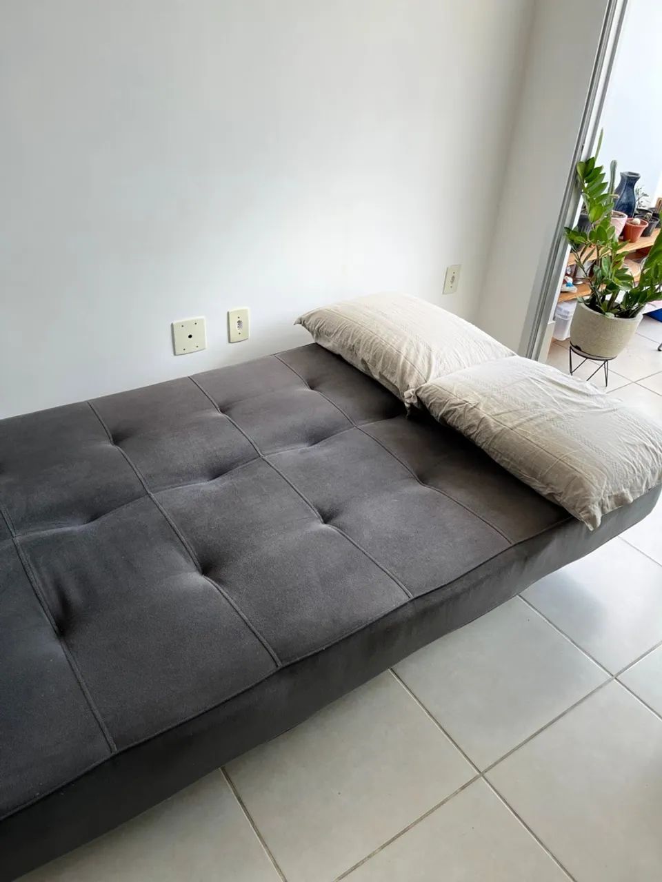 Sofá-cama Cinza Tok&Stok - Foto 3