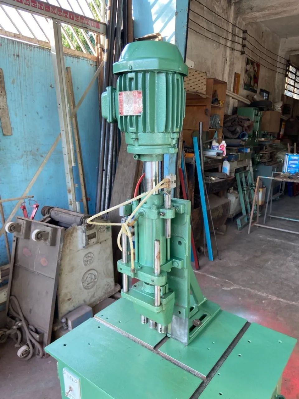 Furadeira Múltipla de 3 Furos  - Foto 3