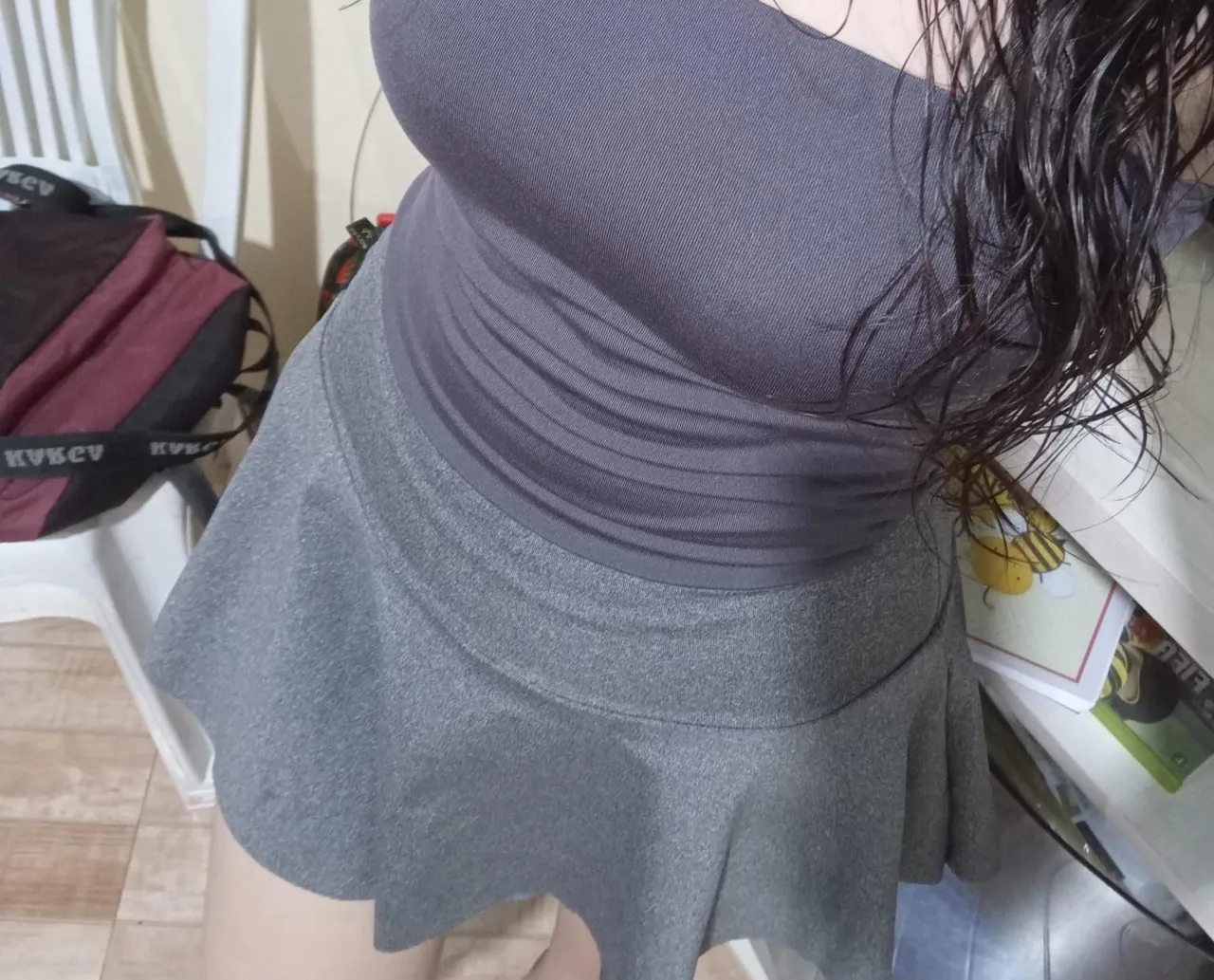 Short saia esportiva cinza