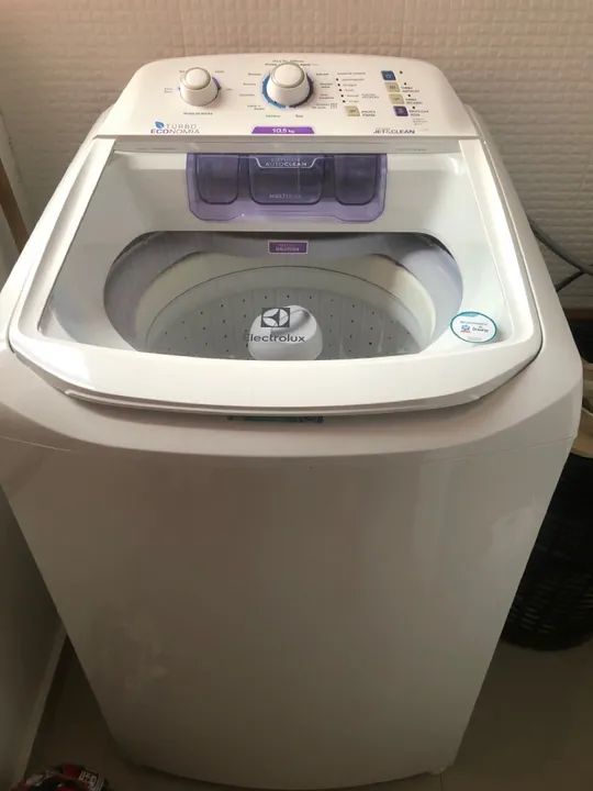 Máquina de lavar 10,5 kilos