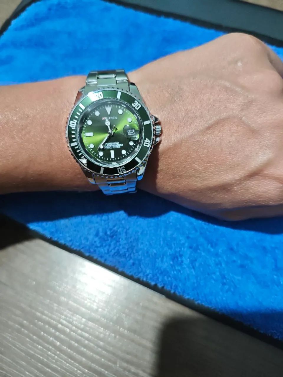 Relógio casual Arlanch - visor verde 