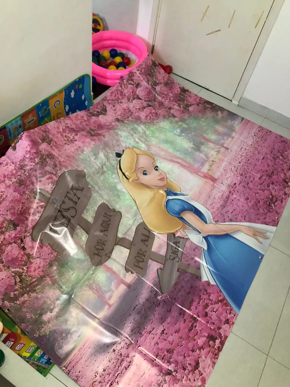 Banner Alice no País das Maravilhas