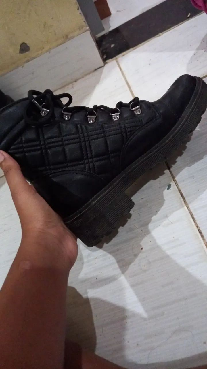 Botas de couro pretas - Foto 3
