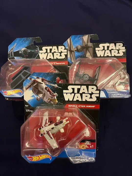 Kit 3 naves star wars hot wheels lacradas - Foto 4