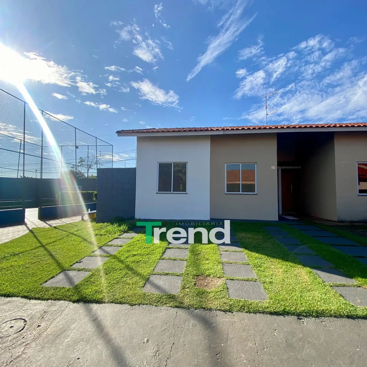 Casa com 2 quartos EXCLUSIVA, COM CORREDOR - Residencial Brisas do Cerrado