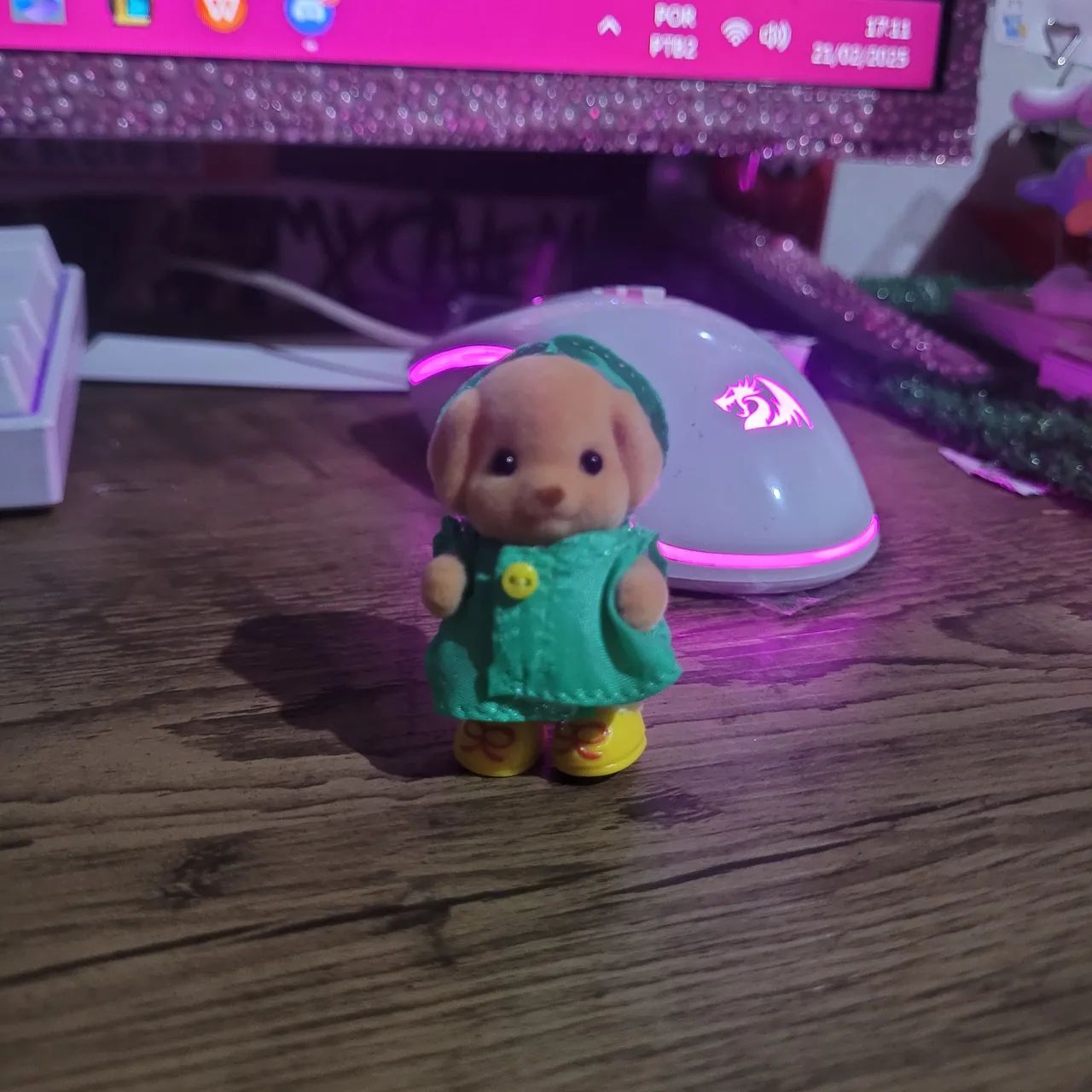  Sylvanian Families poodle raincoots set