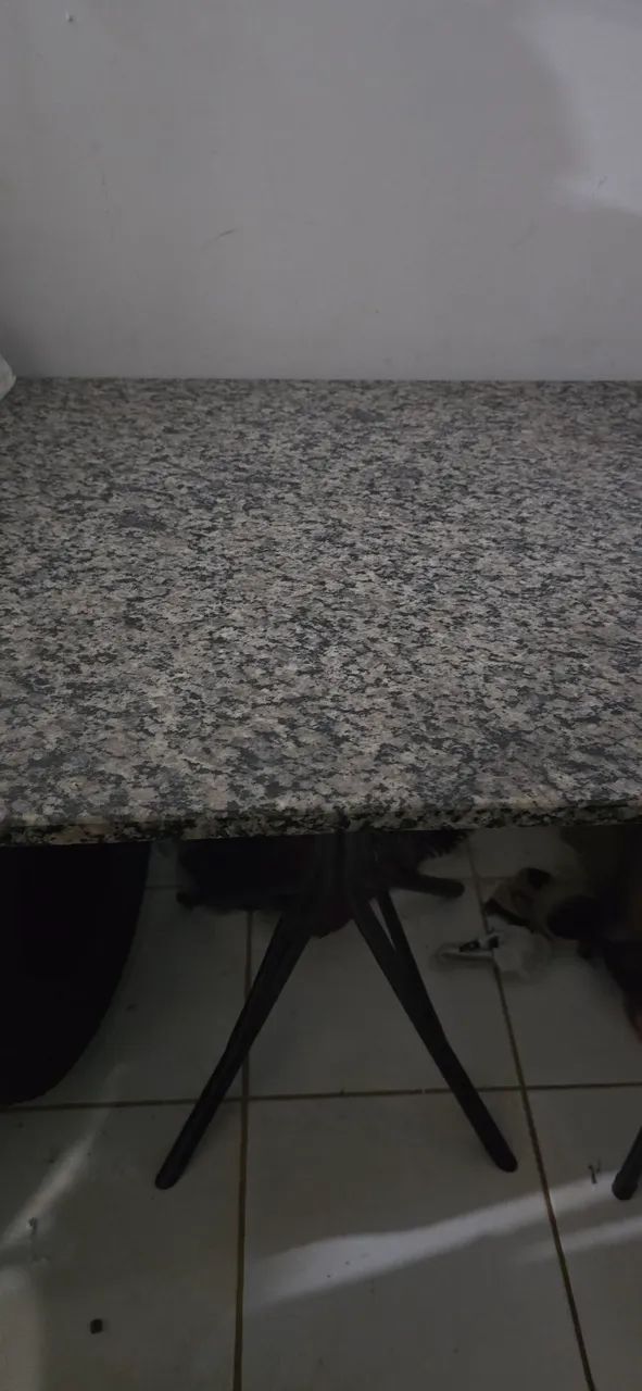 Mesa com 4 cadeiras - Foto 2