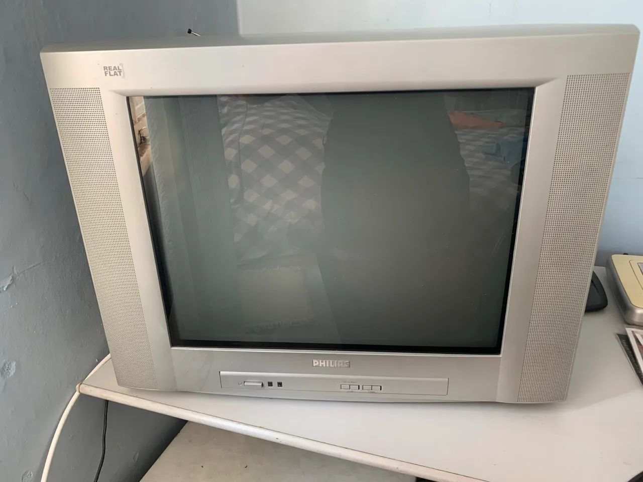 Vendo tv Philips 21? antiga excelente + DVDs - Foto 6