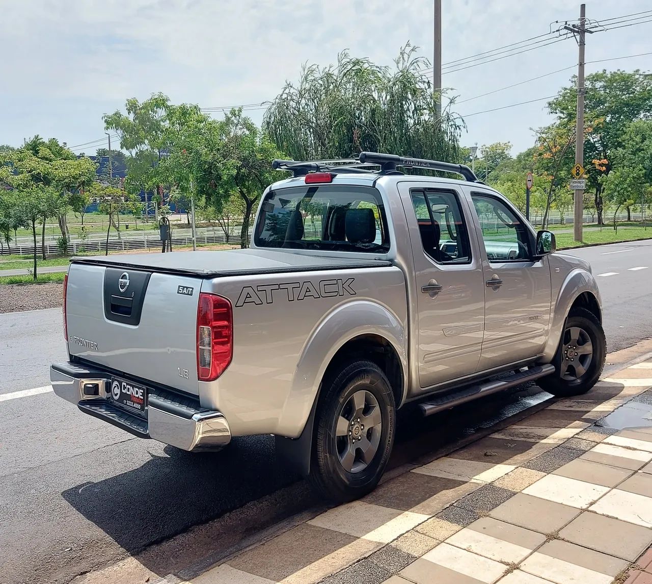 Nissan Frontier 2.5 Le Attack 4X4 Cd Turbo Eletronic Diesel 4P Automático - Foto 12