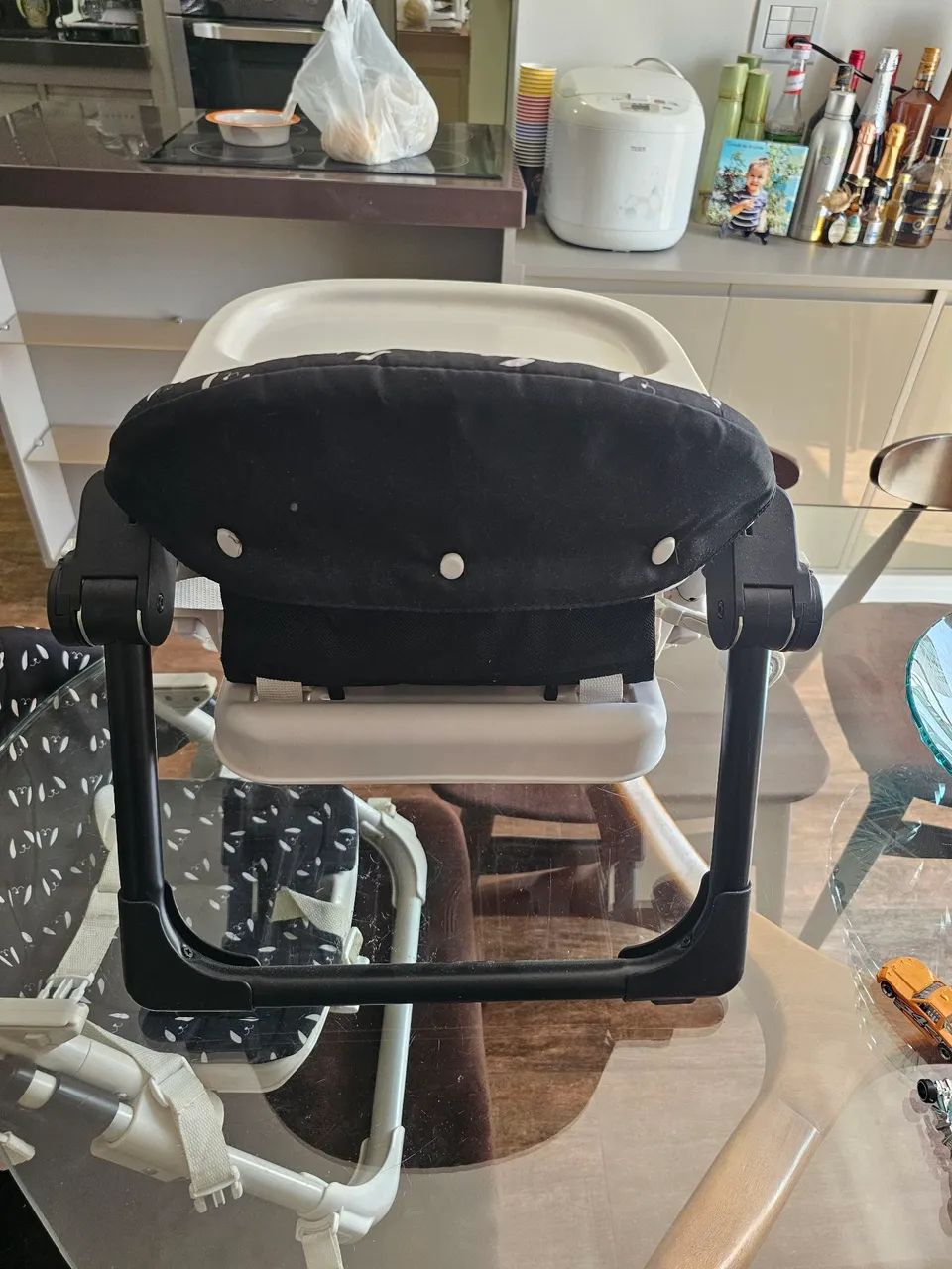 Cadeirinha de alimentação portátil chicco - Foto 2