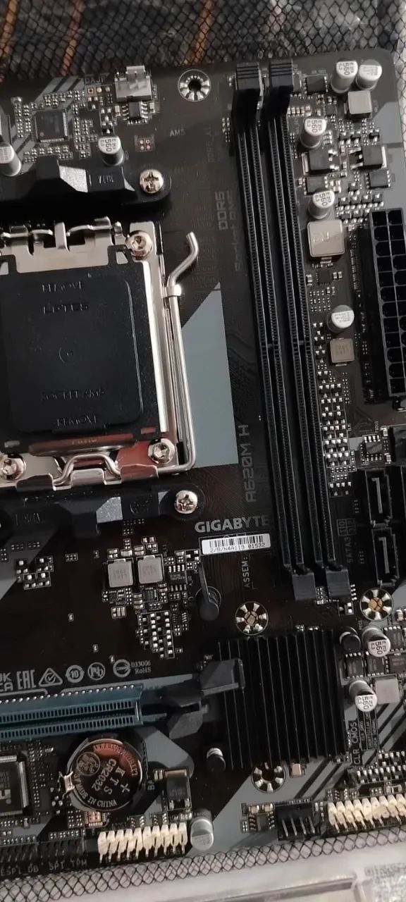 Placa Mae Gigabyte B650M H, DDR5  - Foto 2