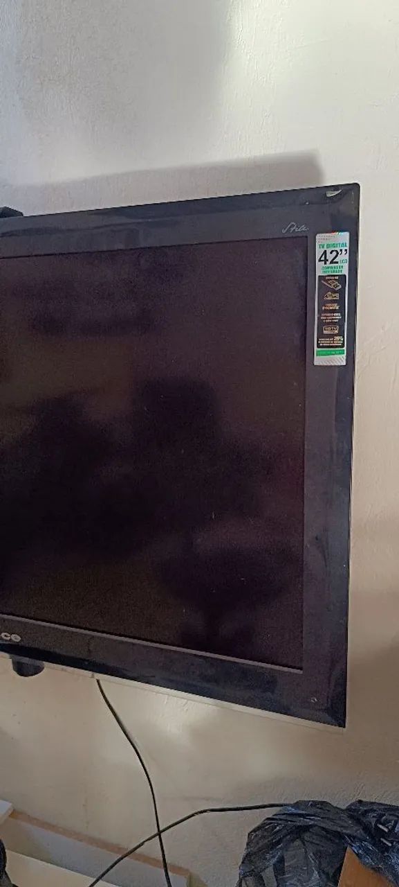 TV CCE 42 polegadas c/controle  - Foto 2