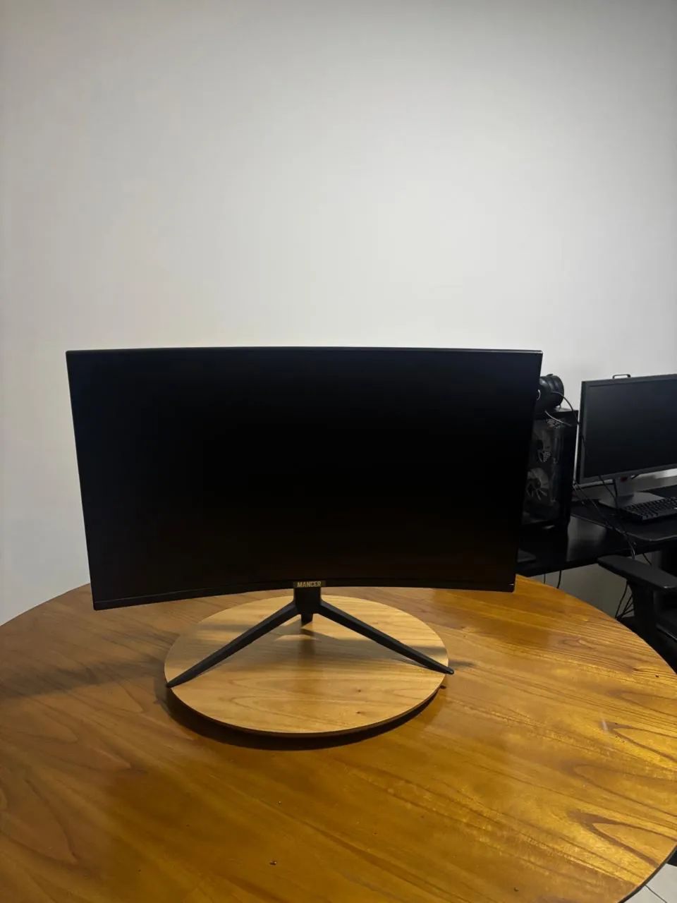 MONITOR 32 POLEGADAS EM EXCELENTE ESTADO!! 64168566657281121