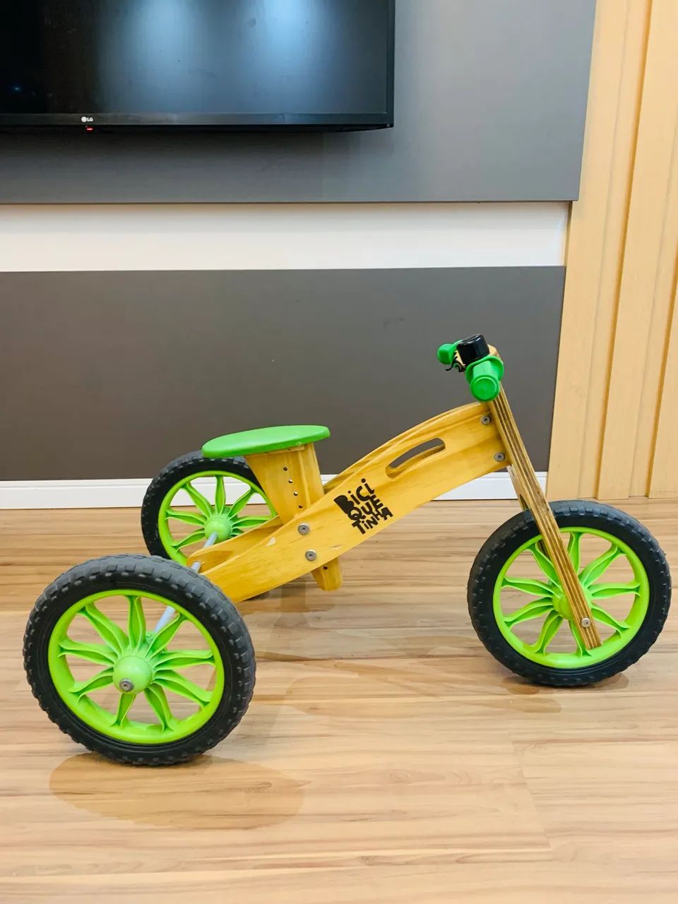 Bicicleta triciclo infantil - Foto 2