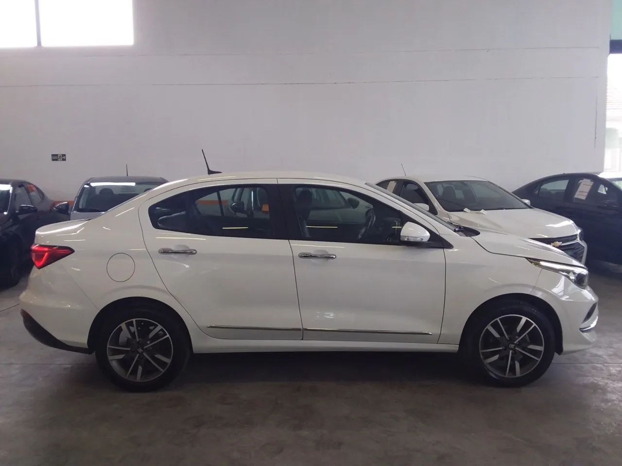 Fiat Cronos Precision 1.8 16V Flex Aut. 2024 - Foto 4