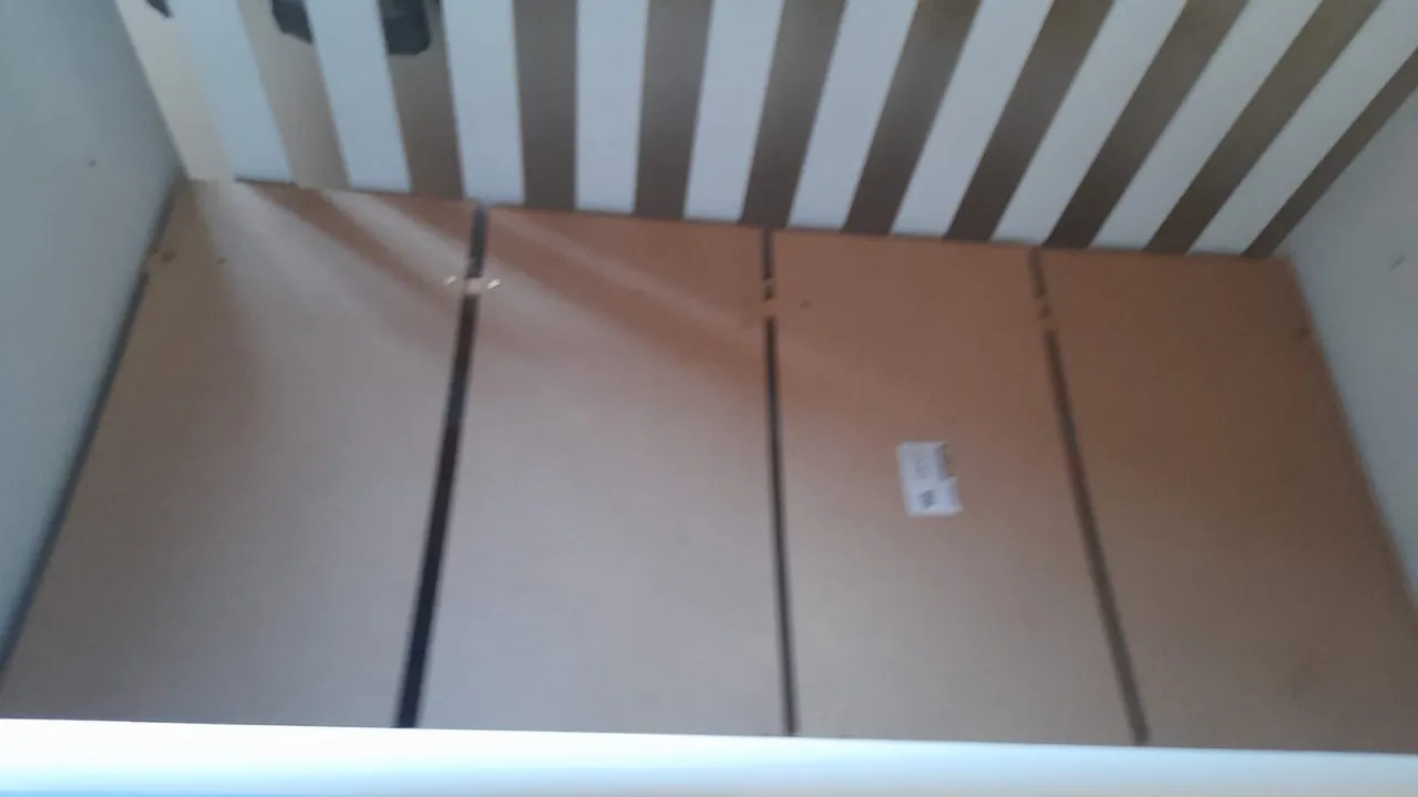 Vendo berço reller e acompanha colchão