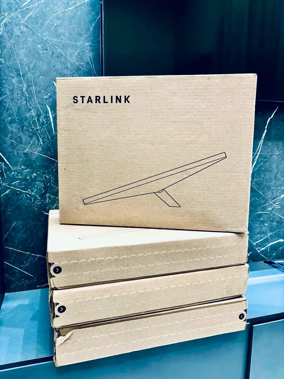 Starlink - Kit de Internet via Satélite