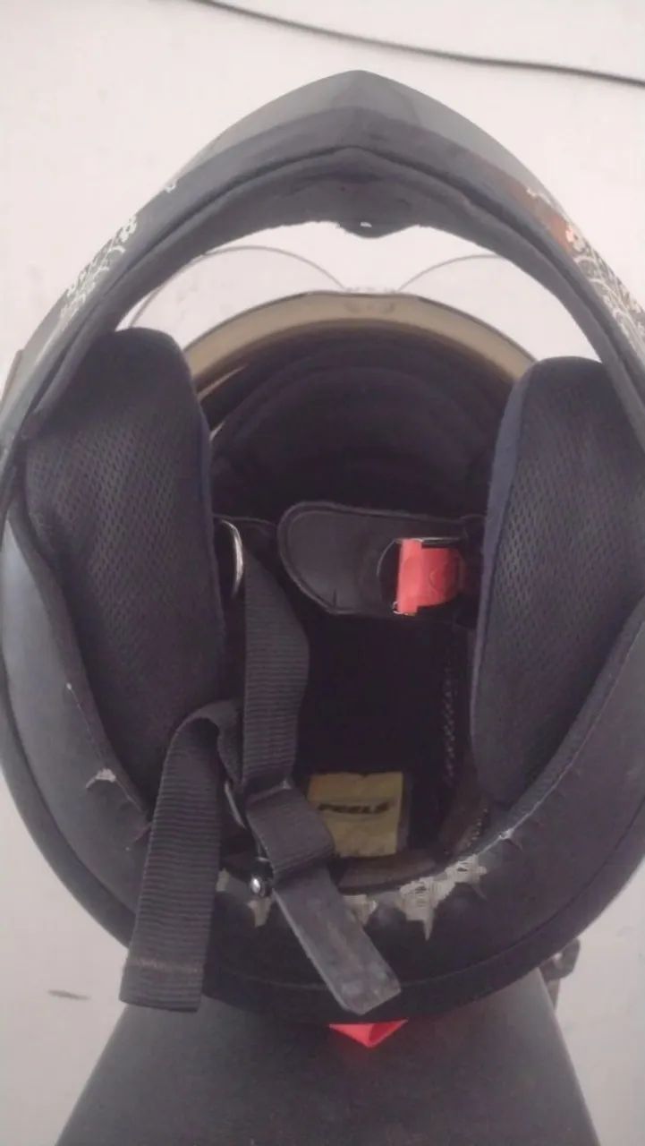 Capacete de Motocicleta - Estiloso e Seguro - Foto 4