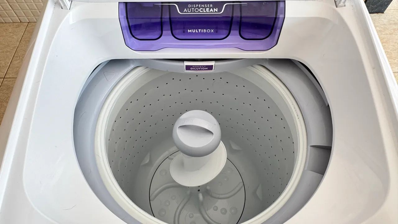 Máquina de lavar  Eletrolux 8,5 kg (semi nova) - Foto 3