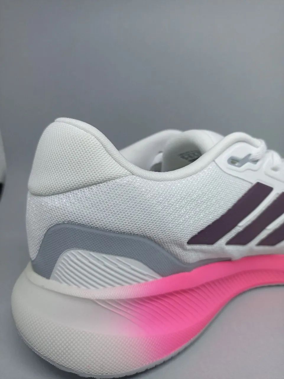 Tênis Adidas Tamanho 41 - Foto 3