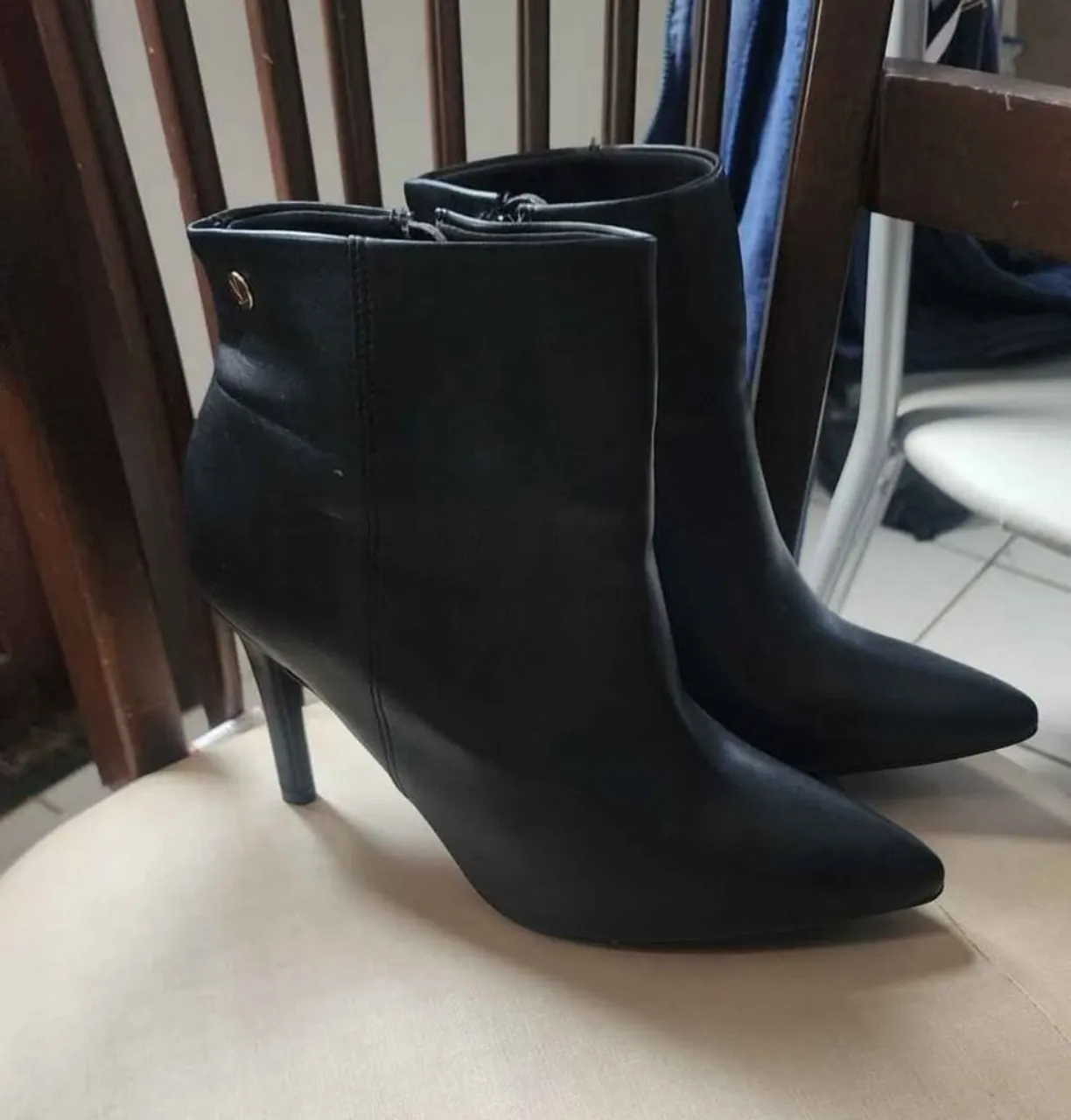 Bota Feminina Salto Fino Preta