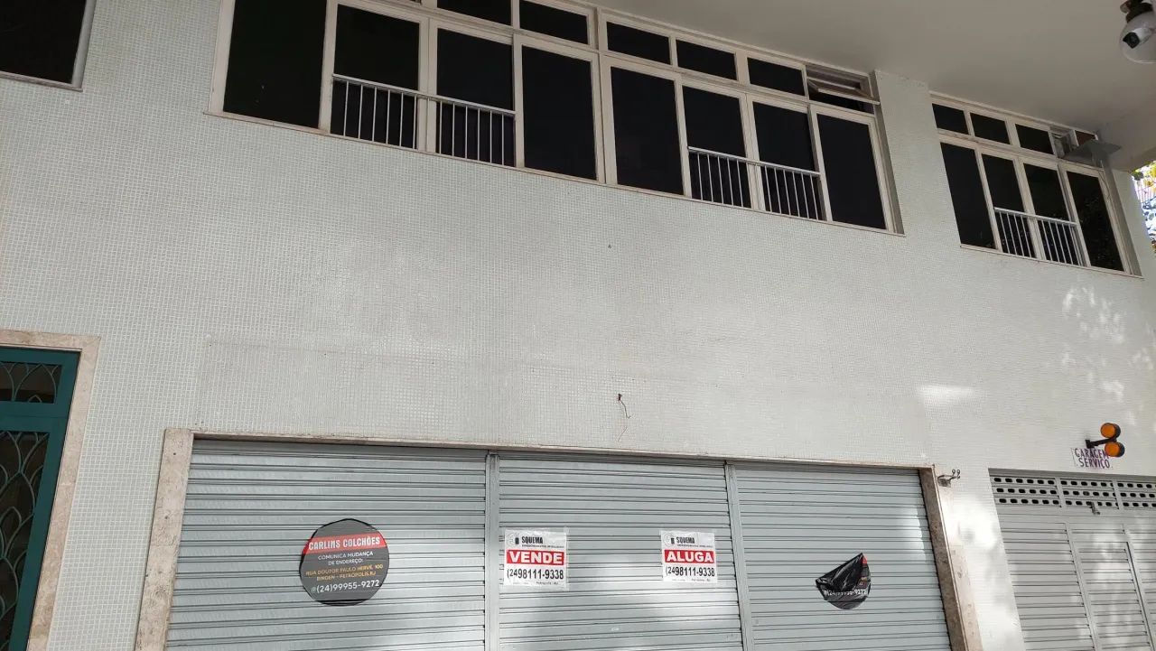 Loja Centro, ampla, 92 m² - excelente ponto comercial, início Rua IRmãos D'angelo - Petróp - Foto 2