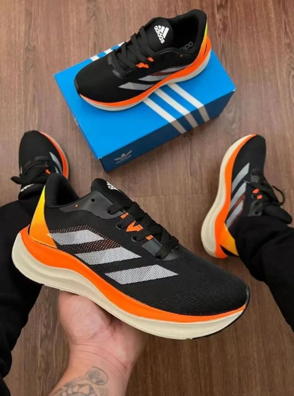 Tênis Adidas