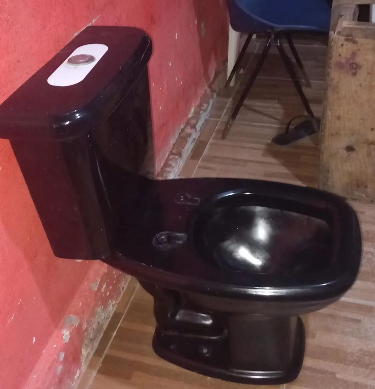 Bacia de banheiro64717309019265120