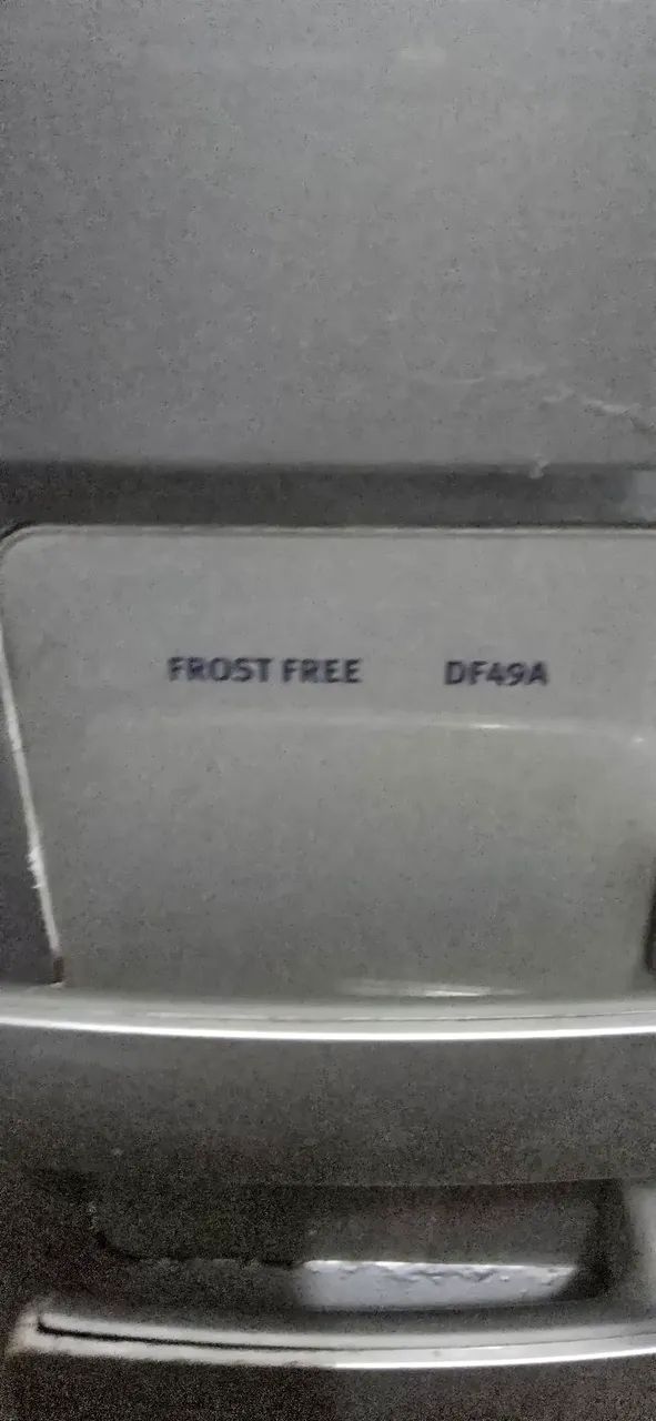 Geladeira Frost Free DF49A