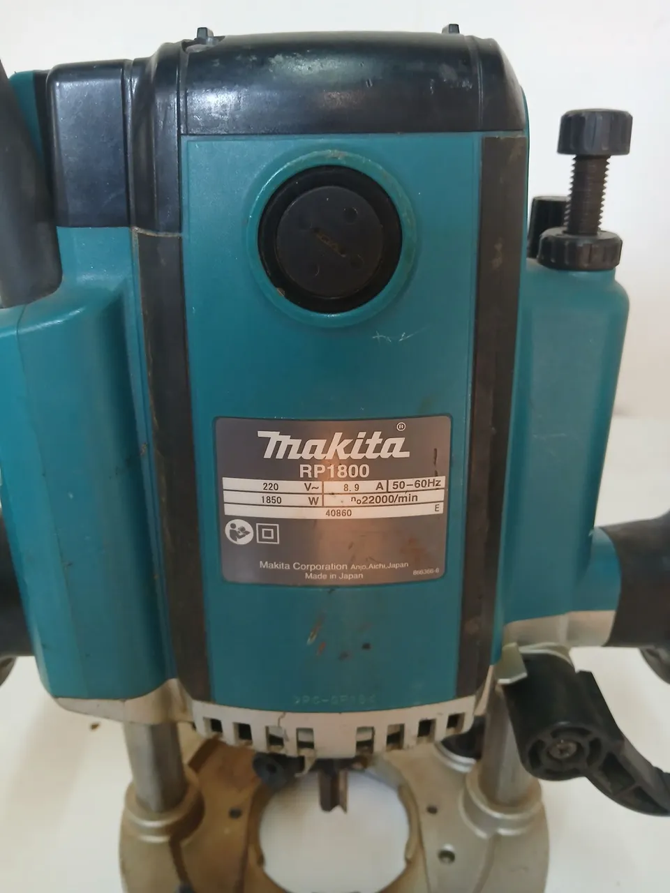 Tupia Elétrica Makita RP1800 - 220V
