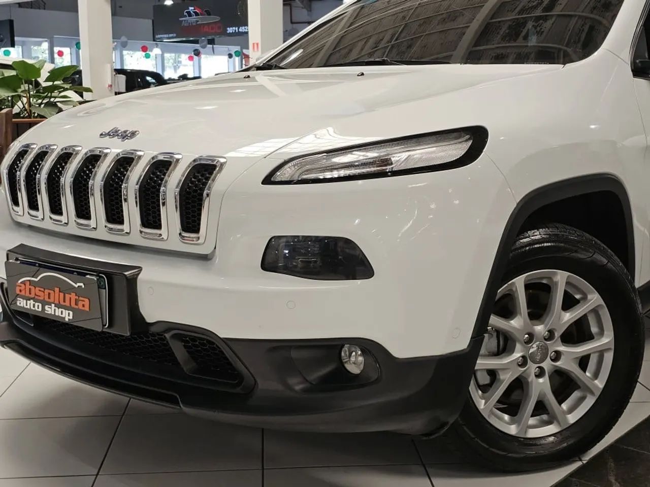 JEEP CHEROKEE LONGITUDE 3.2 V6 4X4 2015 - ROBUSTEZ, CONFORTO E PERFORMANCE - Foto 2