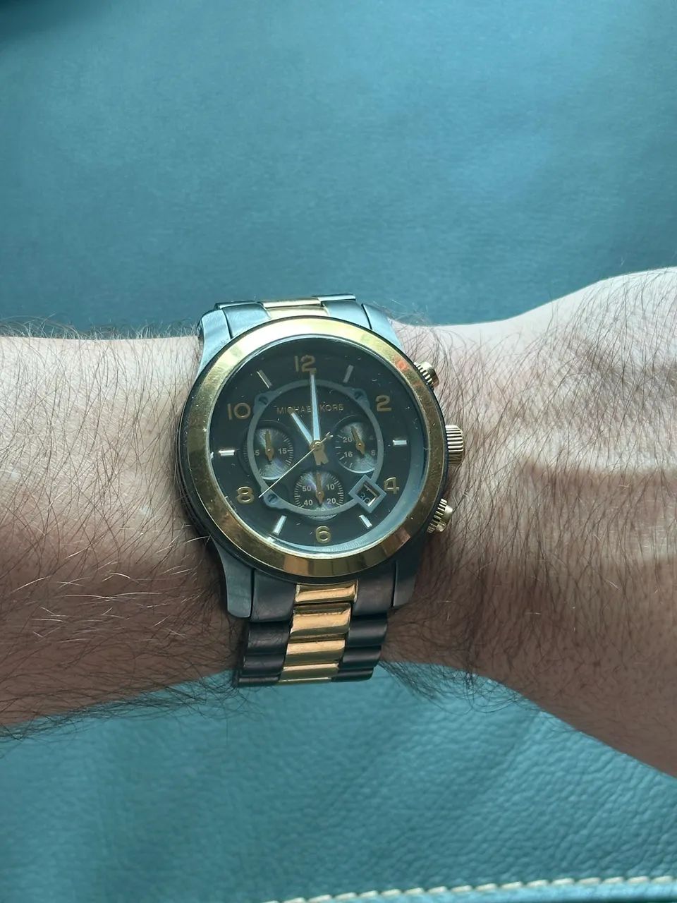 RELÓGIO CRONÓGRAFO MICHAEL KORS RUNWAY MK 8189 45MM  - Foto 4