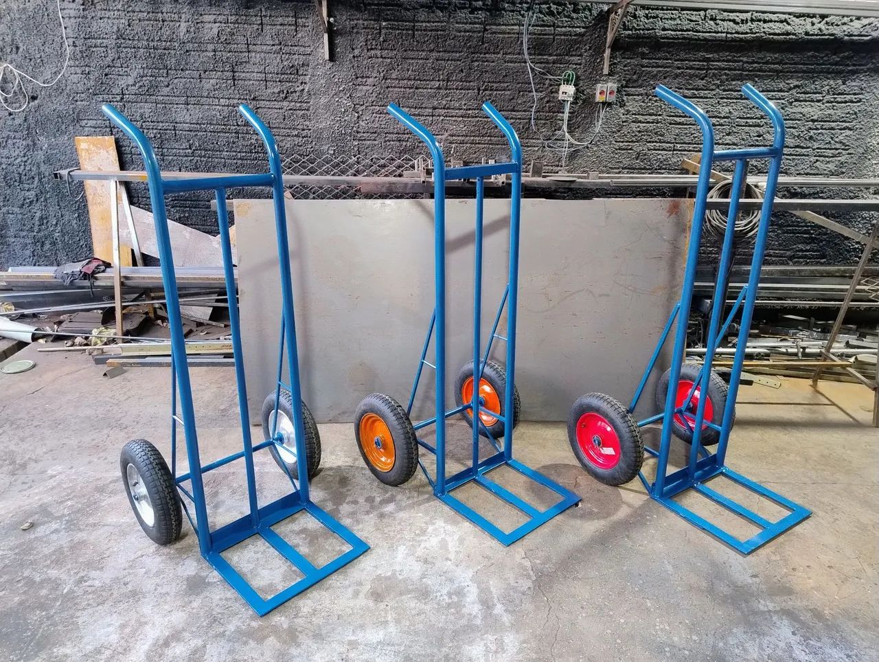 Carrinhos para armazém 