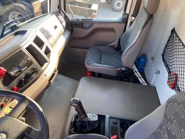 vw 24.280 6x2 ano 2013/13 com munck 43.T - Foto 10