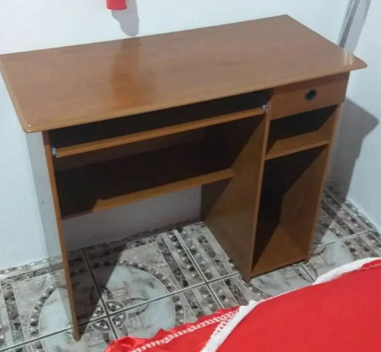 Mesa de Escritório Compacta -(peça nova) Ideal para Home Office - Foto 5