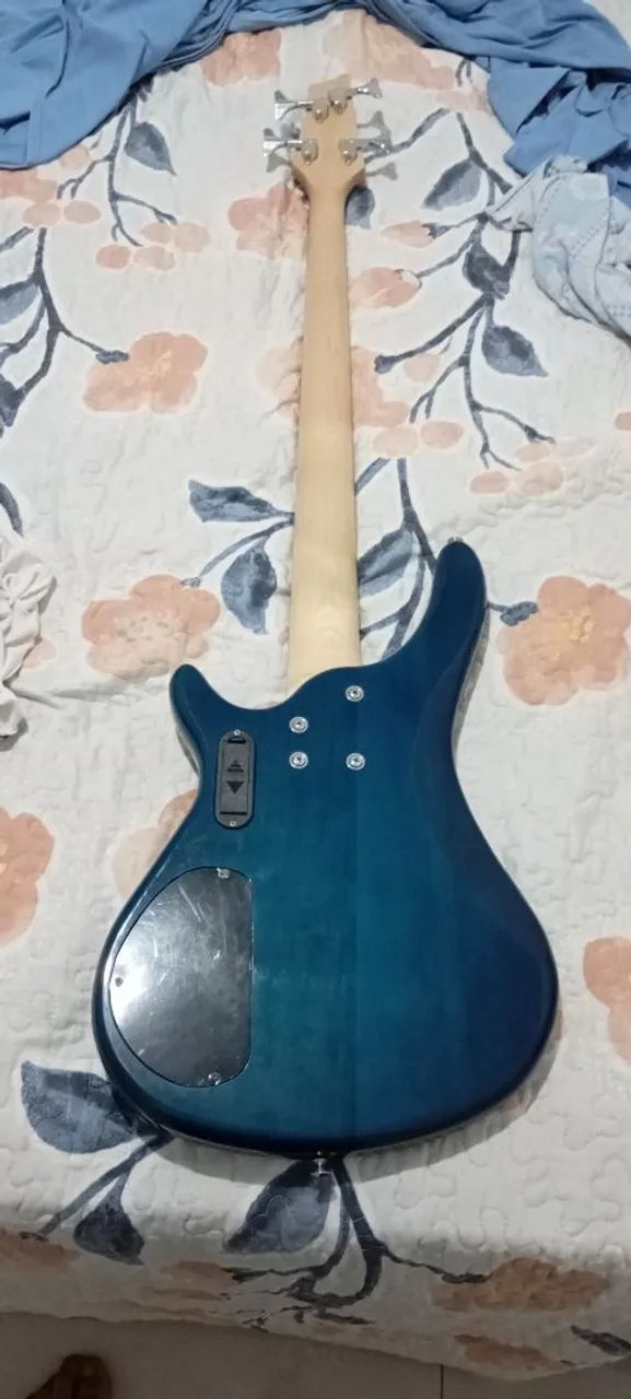Baixo Elétrico 4 Cordas