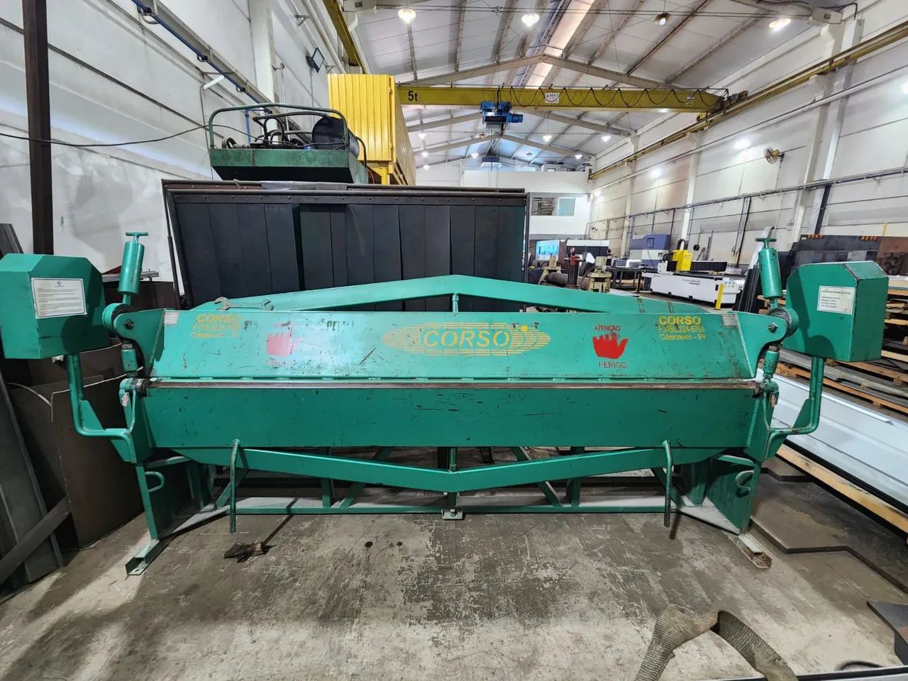 Dobradeira Manual 3 metros Semi nova - Foto 4