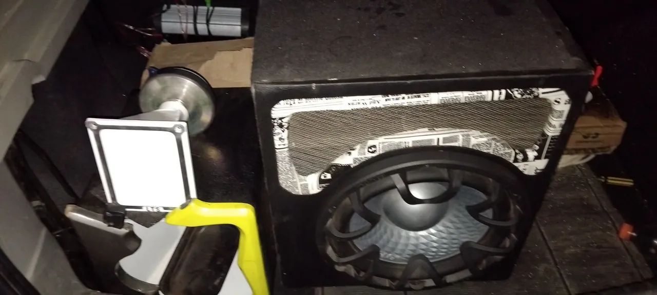 Caixa de Som Subwoofer para Carro