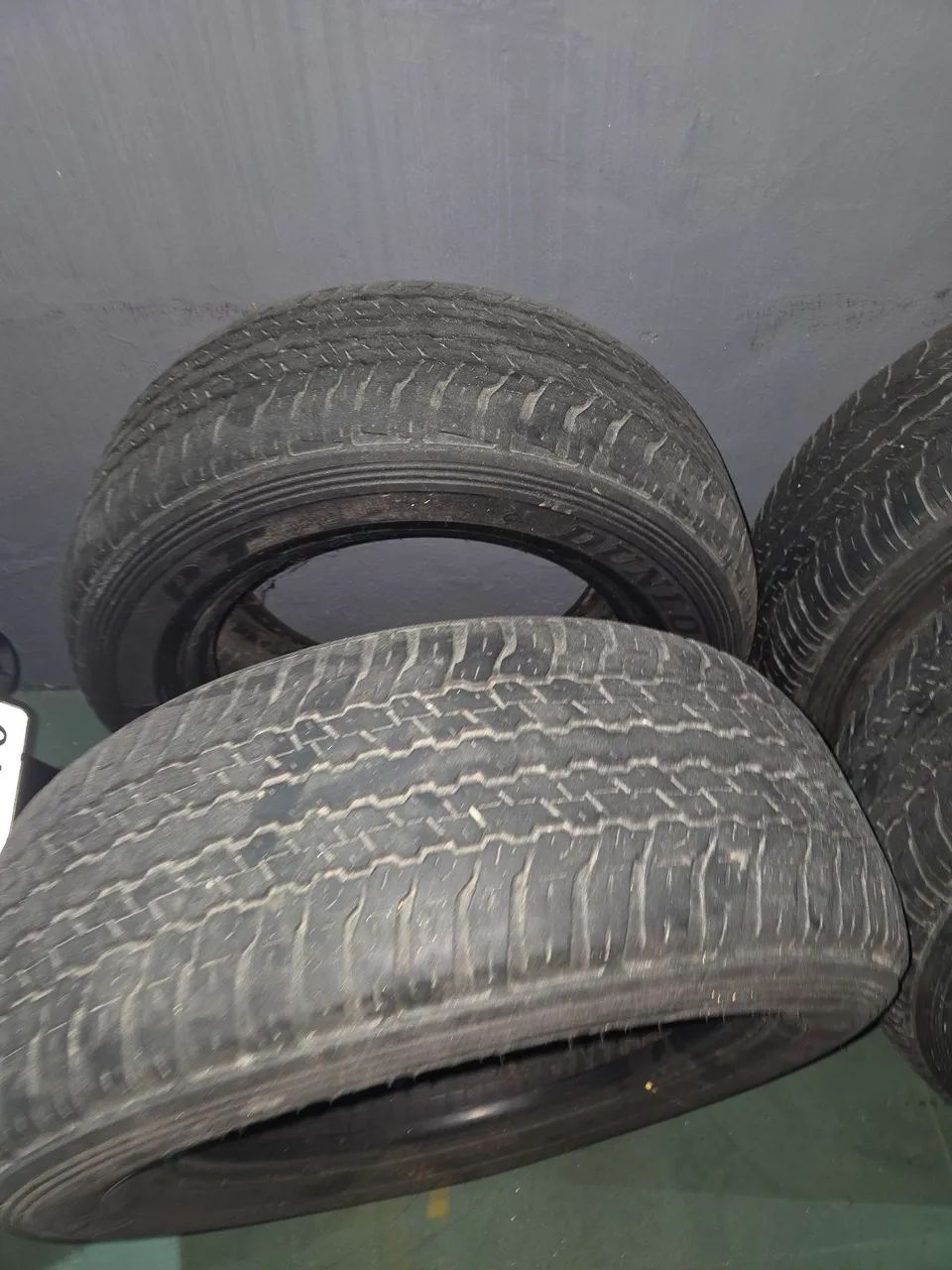 VENDO PNEU Aro 18 265/60 para HILUX/ LAND Rover e outros modelos ! Apenas 1 R$ 250 cada 