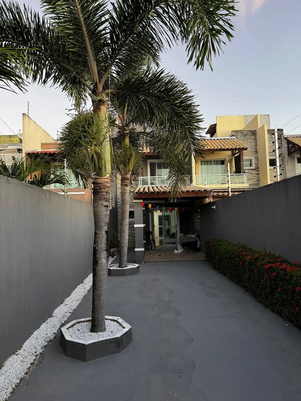 Casa Duplex no Eusébio | 3 Quartos e Varanda