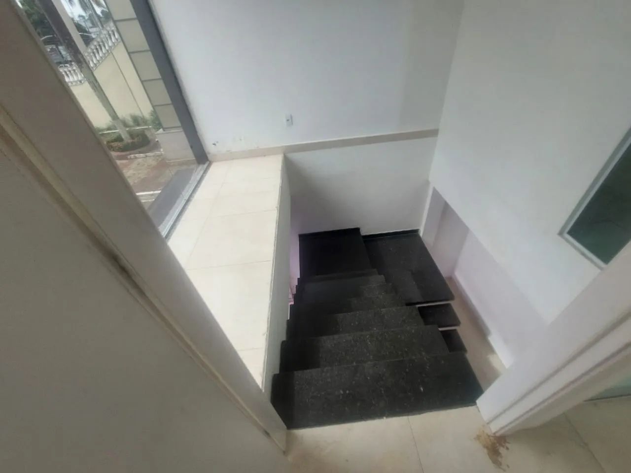 Sala comercial no 1º andar com 110m² no blindex - Na Constantino Nery - Foto 6