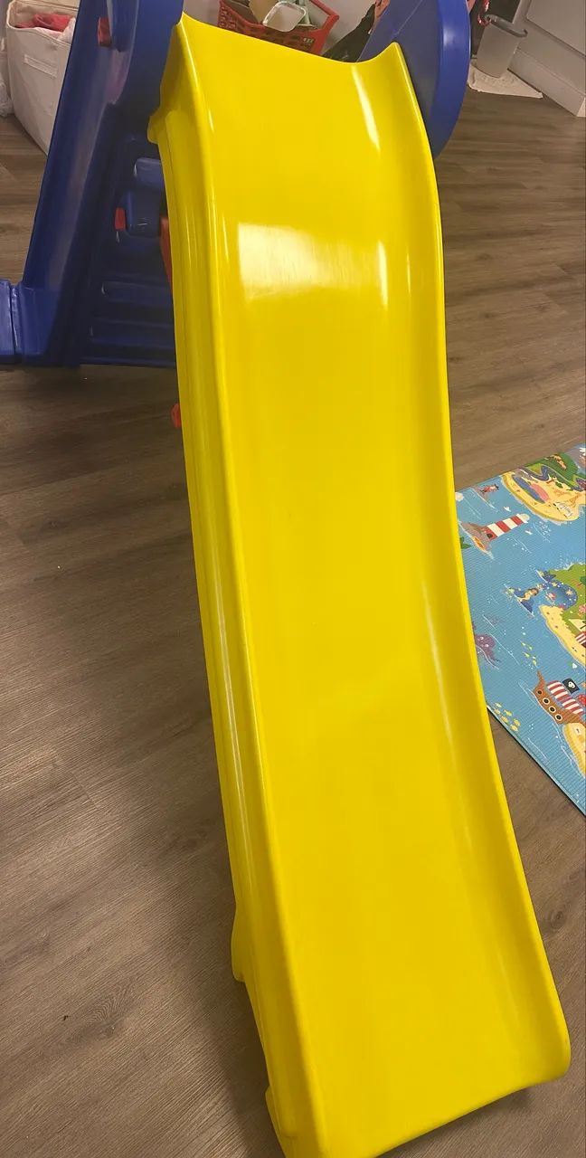 Escorregador Infantil Grande - Resistente e Seguro
